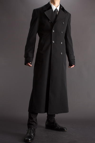 ロングコート袖丈長めのモデルです。｜ナポレオンコート130 【 通販 | 販売 | ロングコートのuenoya】