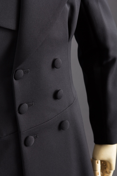 着丈長めのロングコート