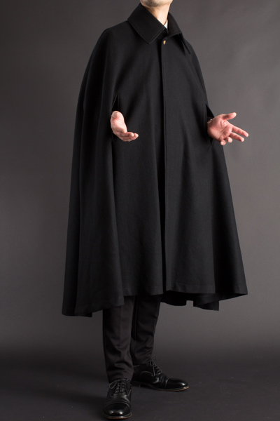 ビジネスにも使える長いコート