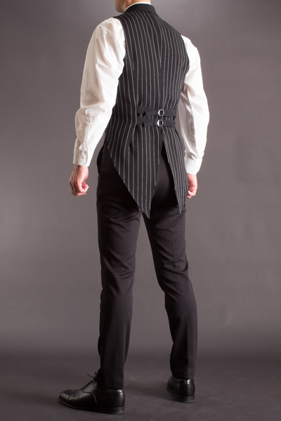 着丈長めのベスト